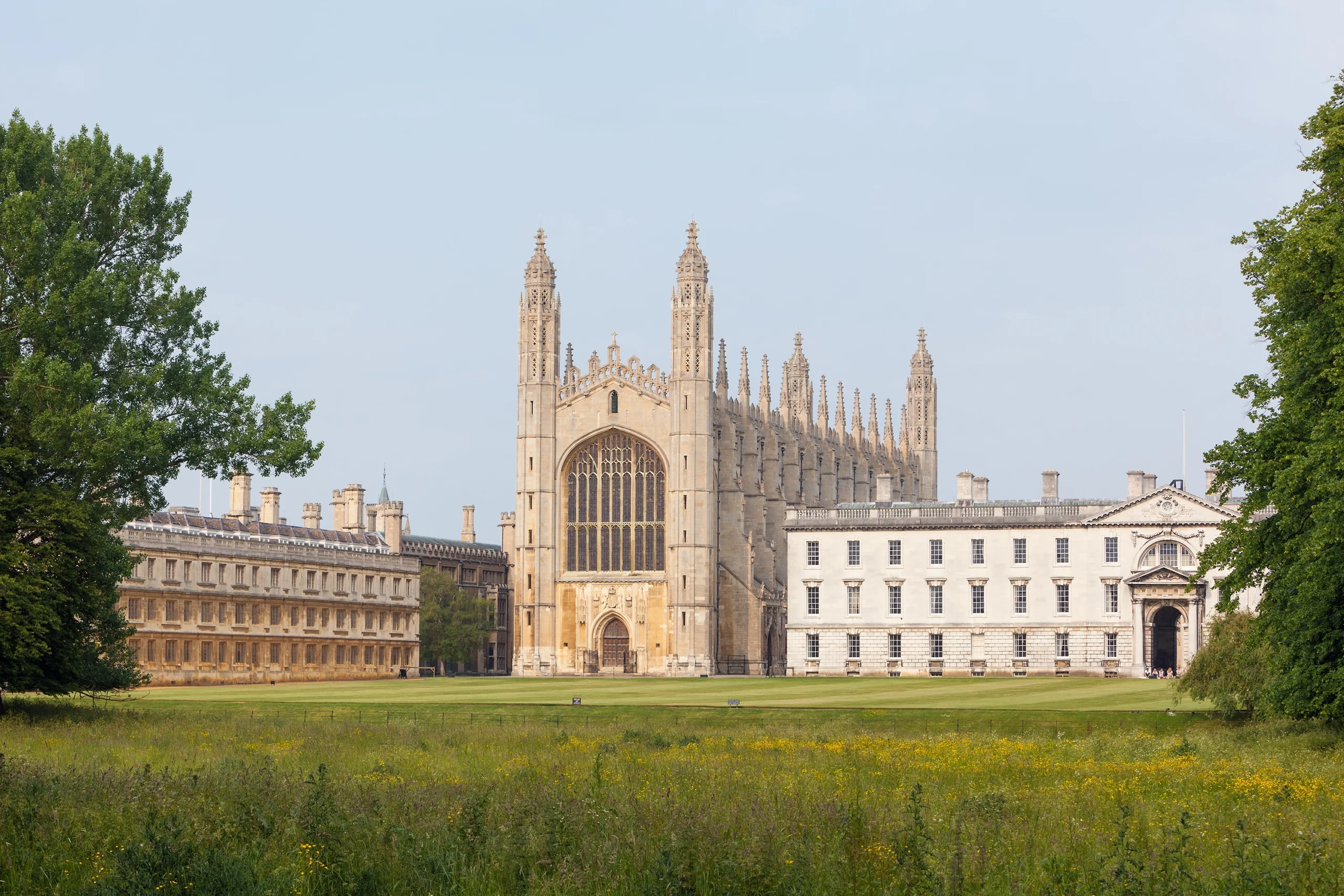 VistaCreate 82234890 stock photo university of cambridge buildings viewed from the back of the ri scaled